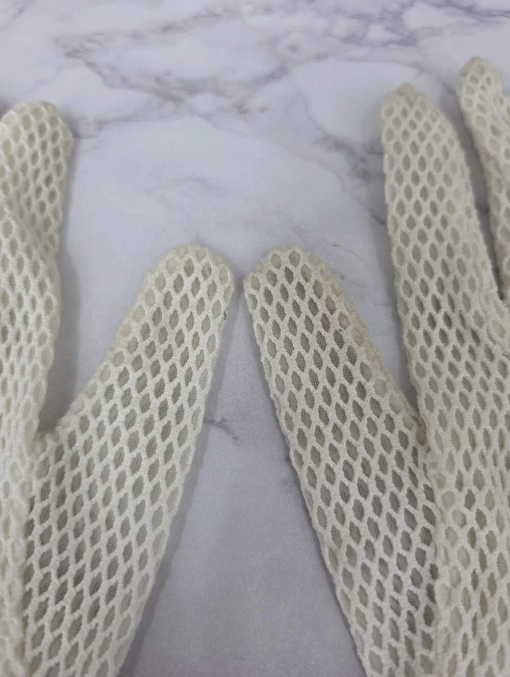 Vintage Japan Off White Mesh Fishnet Gloves